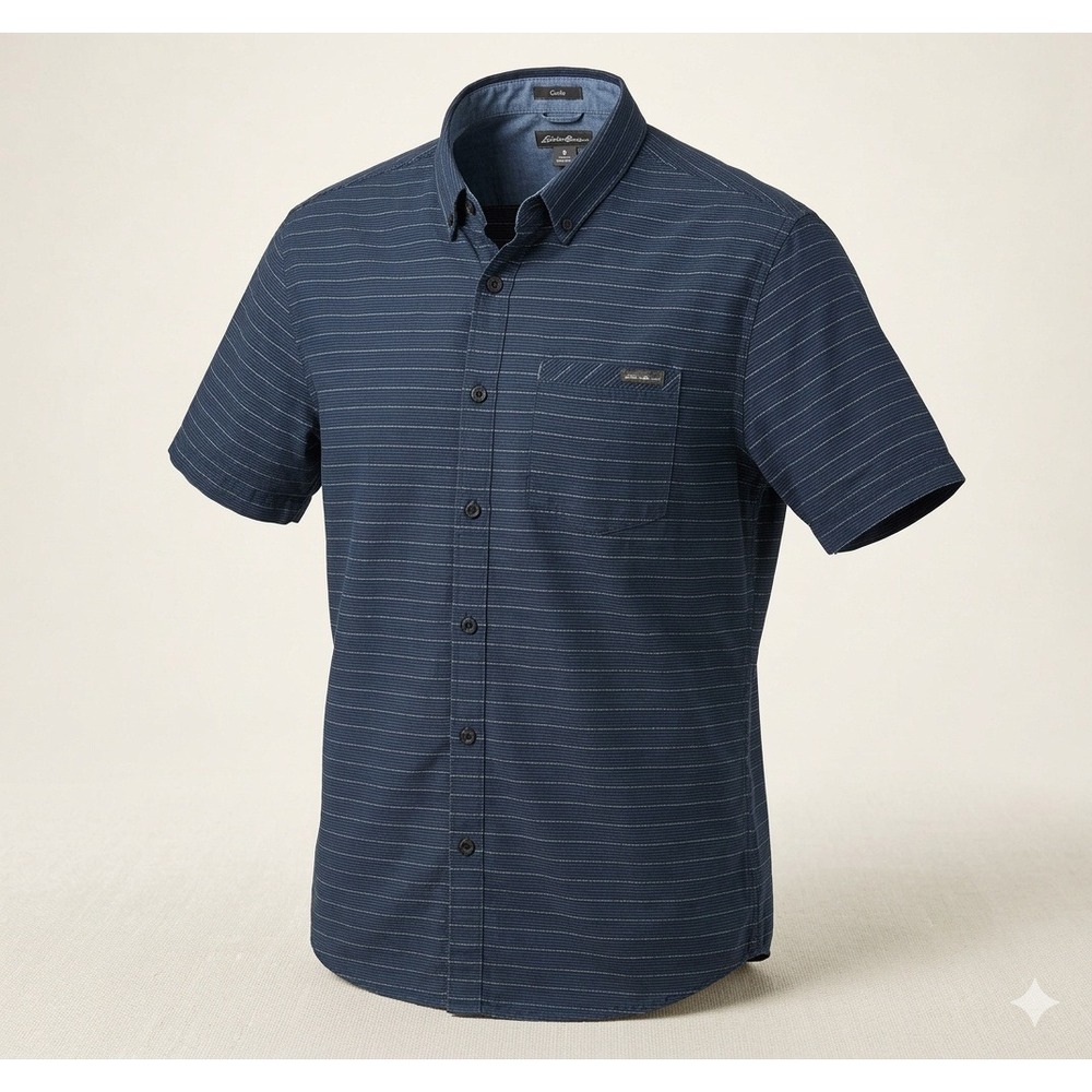 Eddie Bauer Men's Blue Striped Short Sleeve‎ Button Up Shirt. Size L